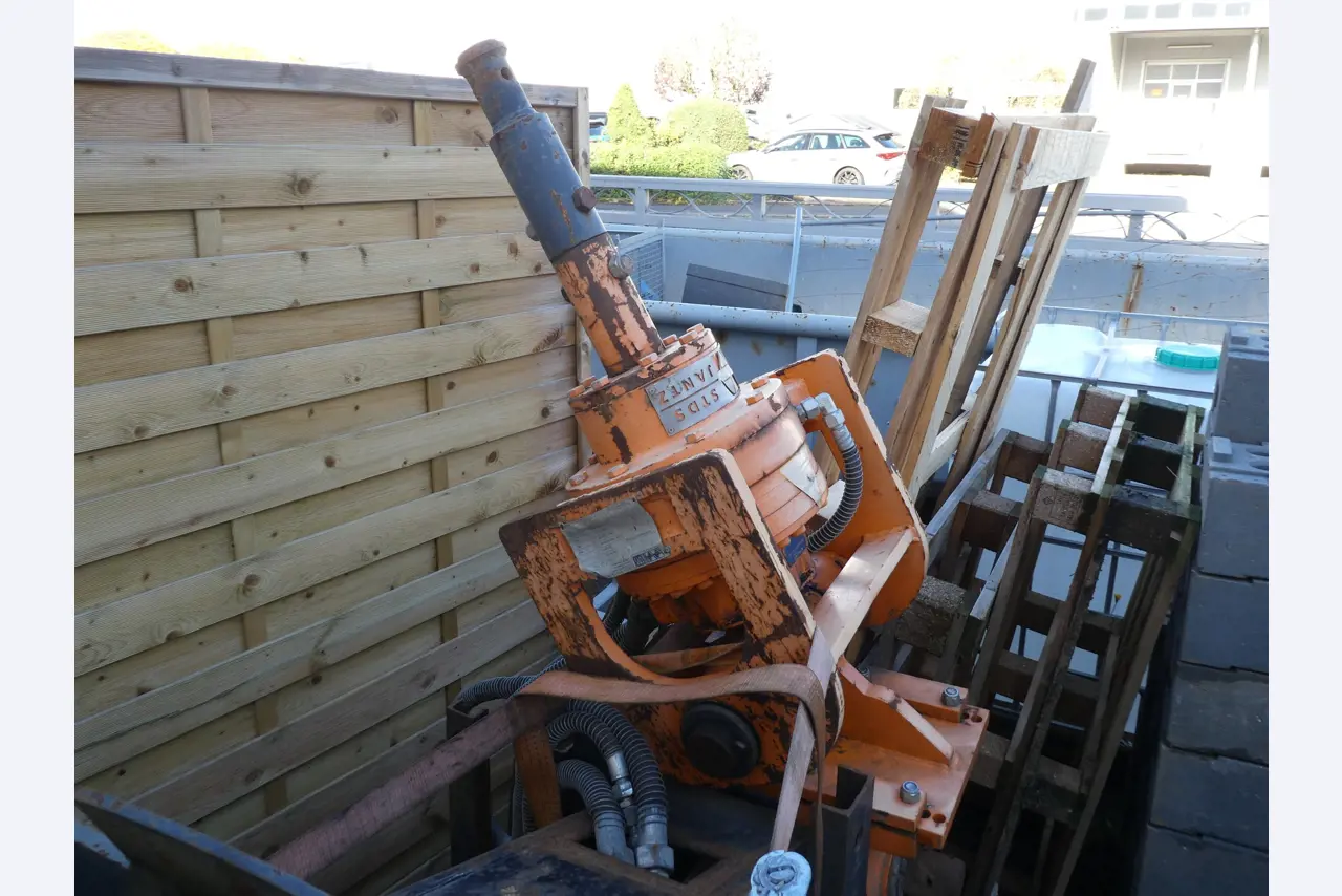 Operating and office equipment of an explosive ordnance disposal service-1