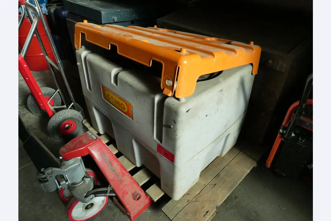 Operating and office equipment of an explosive ordnance disposal service-9