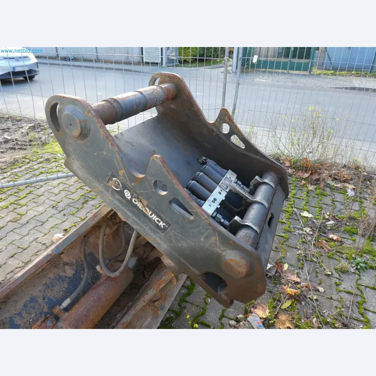 Equipamento operacional e de escritório de um serviço de eliminação de engenhos explosivos-2