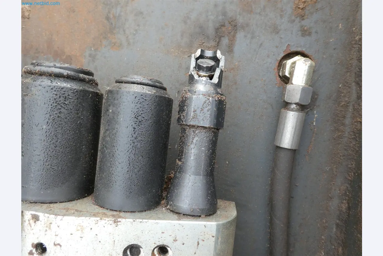 Equipamento operacional e de escritório de um serviço de eliminação de engenhos explosivos-7