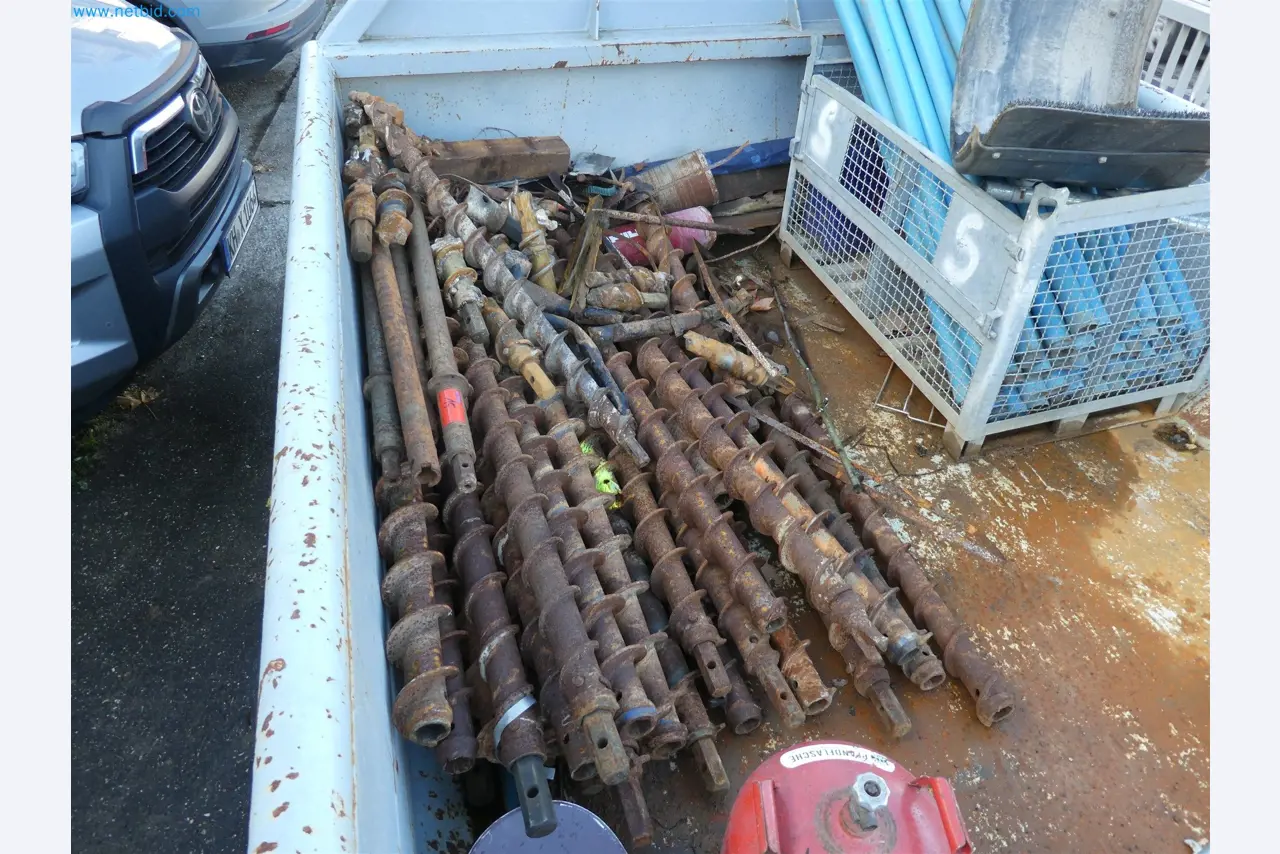 Equipamiento operativo y de oficina de un servicio de desactivación de explosivos-1