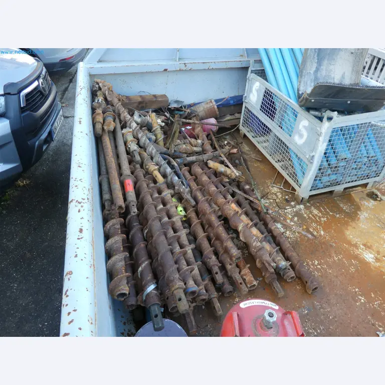 Equipamiento operativo y de oficina de un servicio de desactivación de explosivos-1