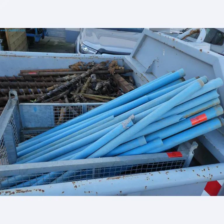 Equipamento operacional e de escritório de um serviço de eliminação de engenhos explosivos-1