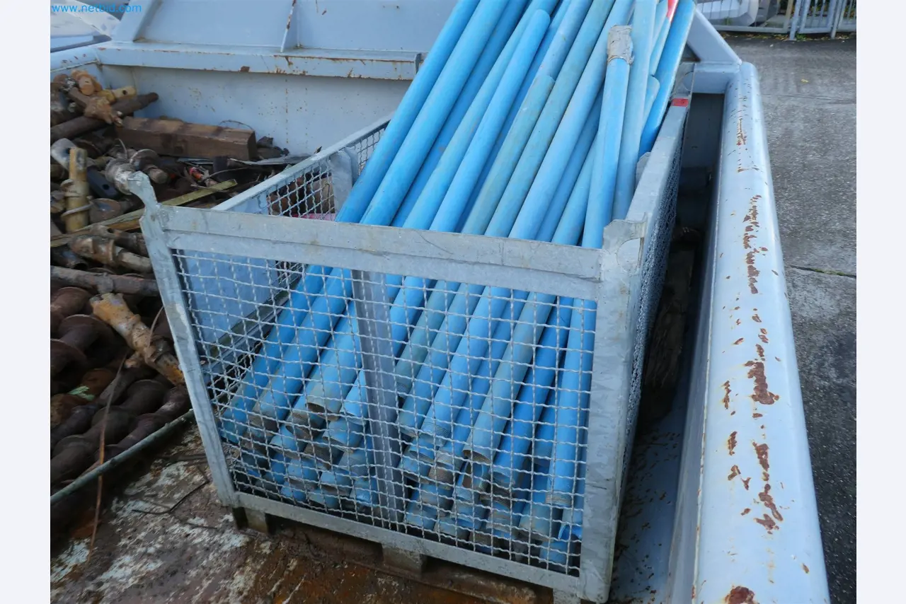 Equipamento operacional e de escritório de um serviço de eliminação de engenhos explosivos-1