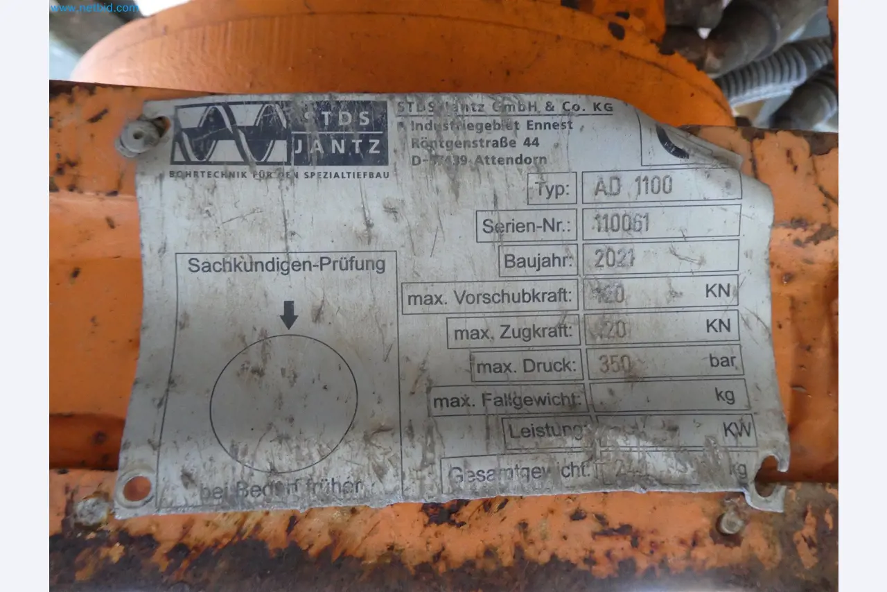 Equipamiento operativo y de oficina de un servicio de desactivación de explosivos-4