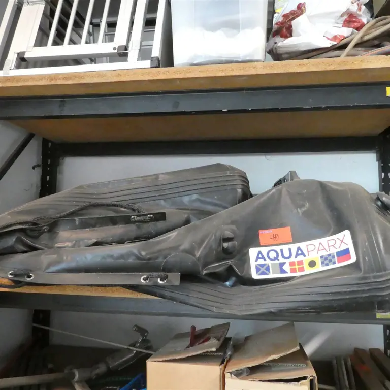 Inflatable boat Aquaparx