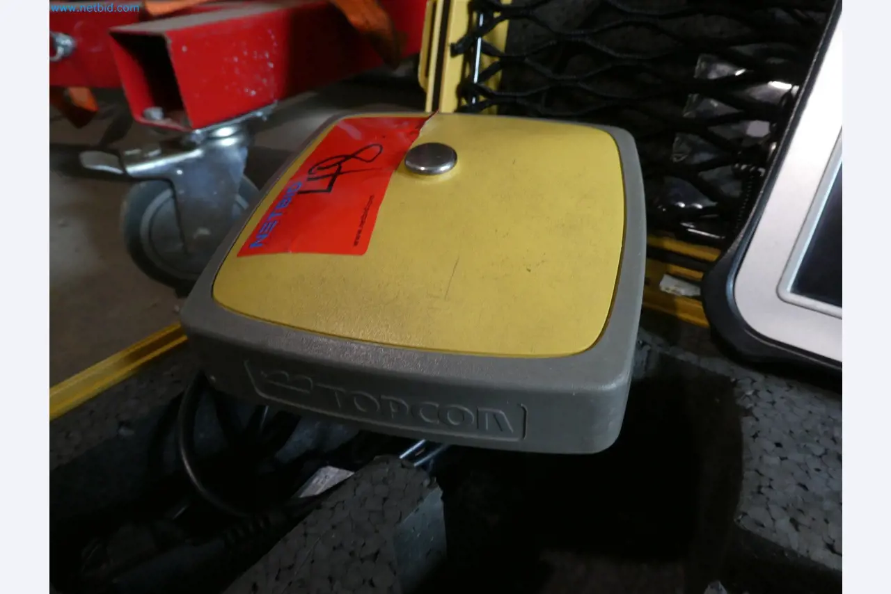 Operating and office equipment of an explosive ordnance disposal service-4