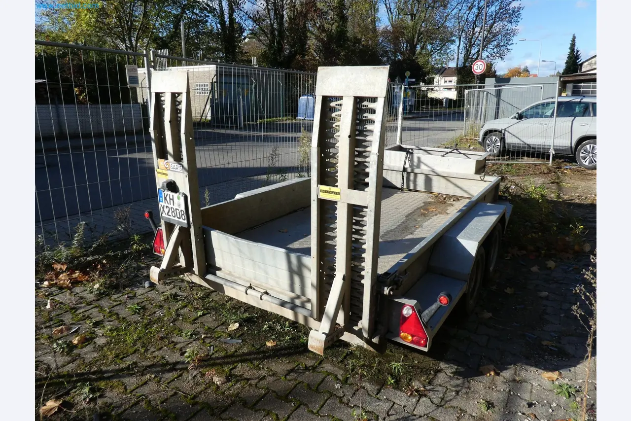 Operativna in pisarniška oprema službe za odstranjevanje eksplozivnih ubojnih sredstev-9