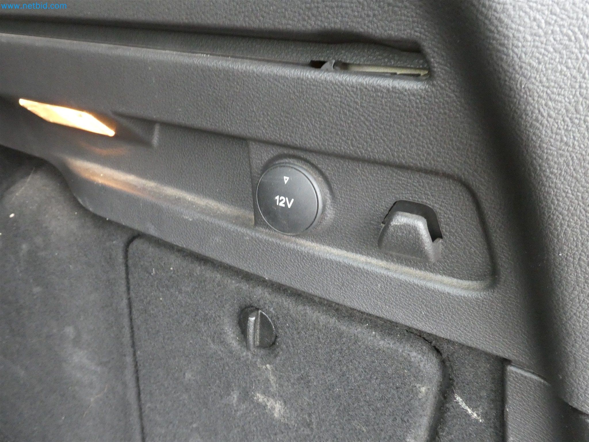 Equipamento operacional e de escritório de um serviço de eliminação de engenhos explosivos-16