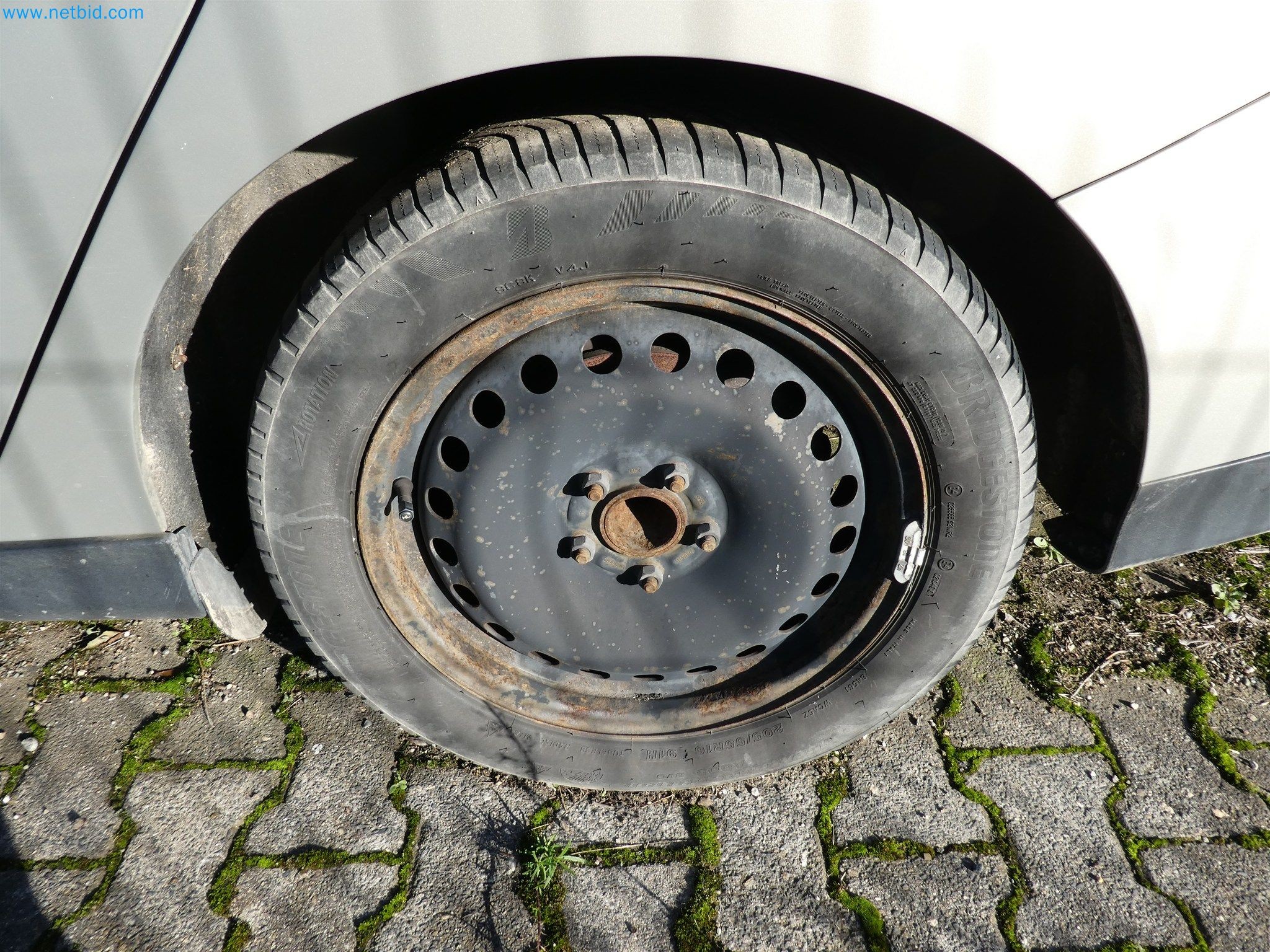 Equipamento operacional e de escritório de um serviço de eliminação de engenhos explosivos-25