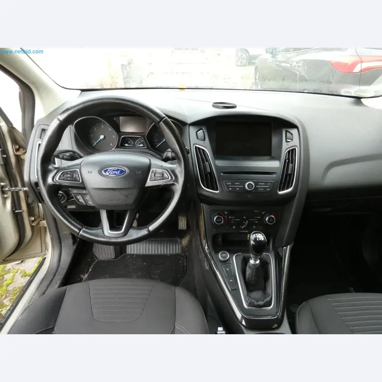 Equipamiento operativo y de oficina de un servicio de desactivación de explosivos-8