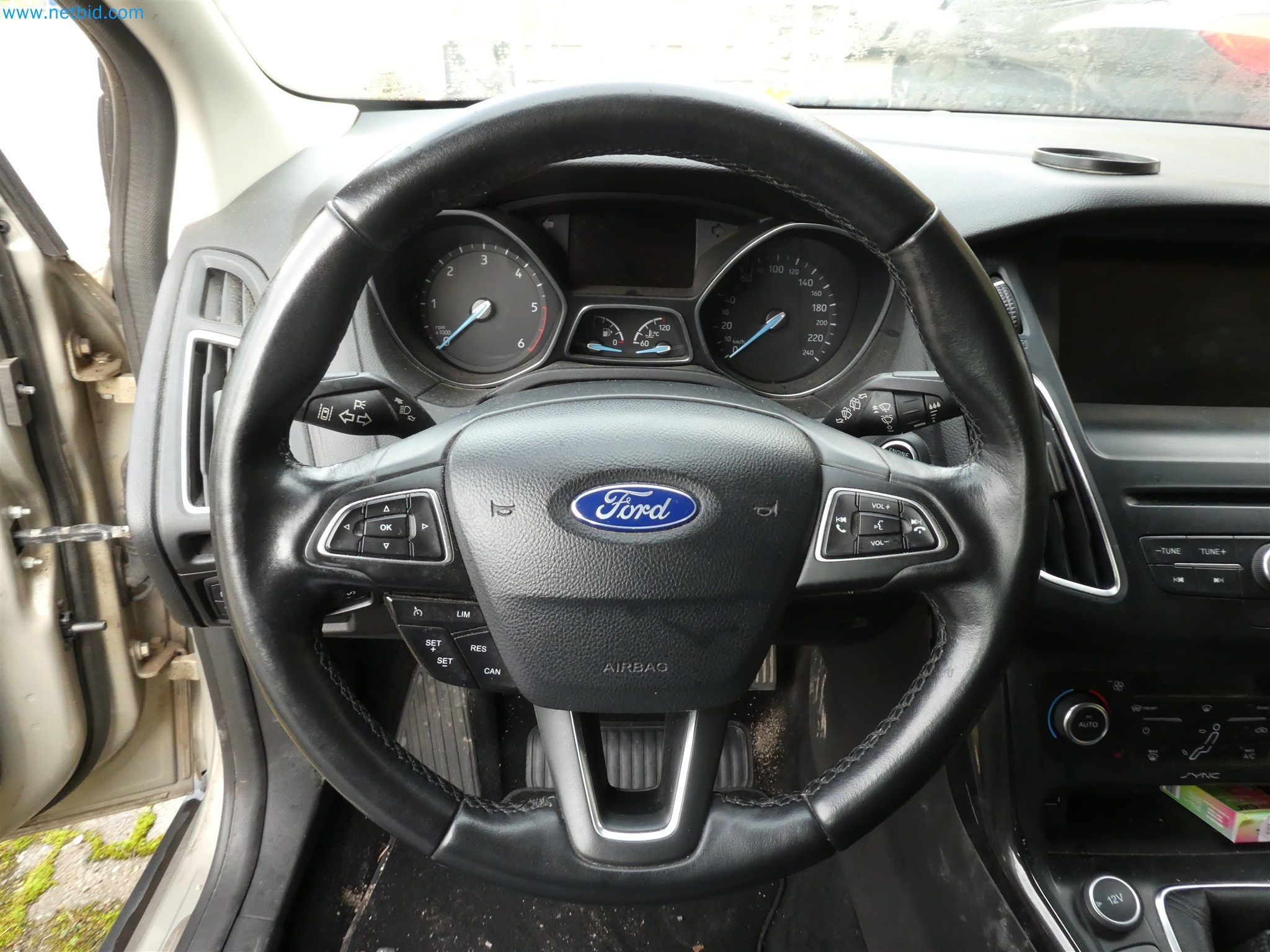 Equipamento operacional e de escritório de um serviço de eliminação de engenhos explosivos-9