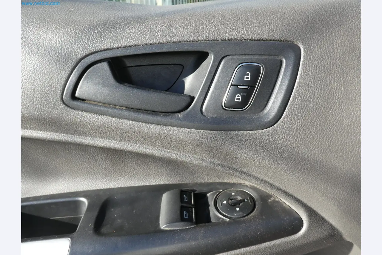 Equipamento operacional e de escritório de um serviço de eliminação de engenhos explosivos-10