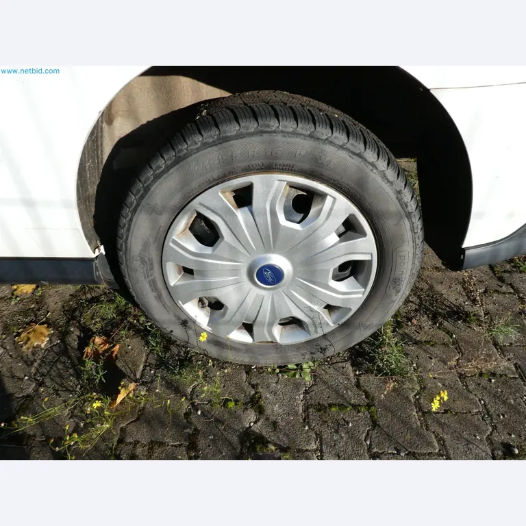 Equipamento operacional e de escritório de um serviço de eliminação de engenhos explosivos-2