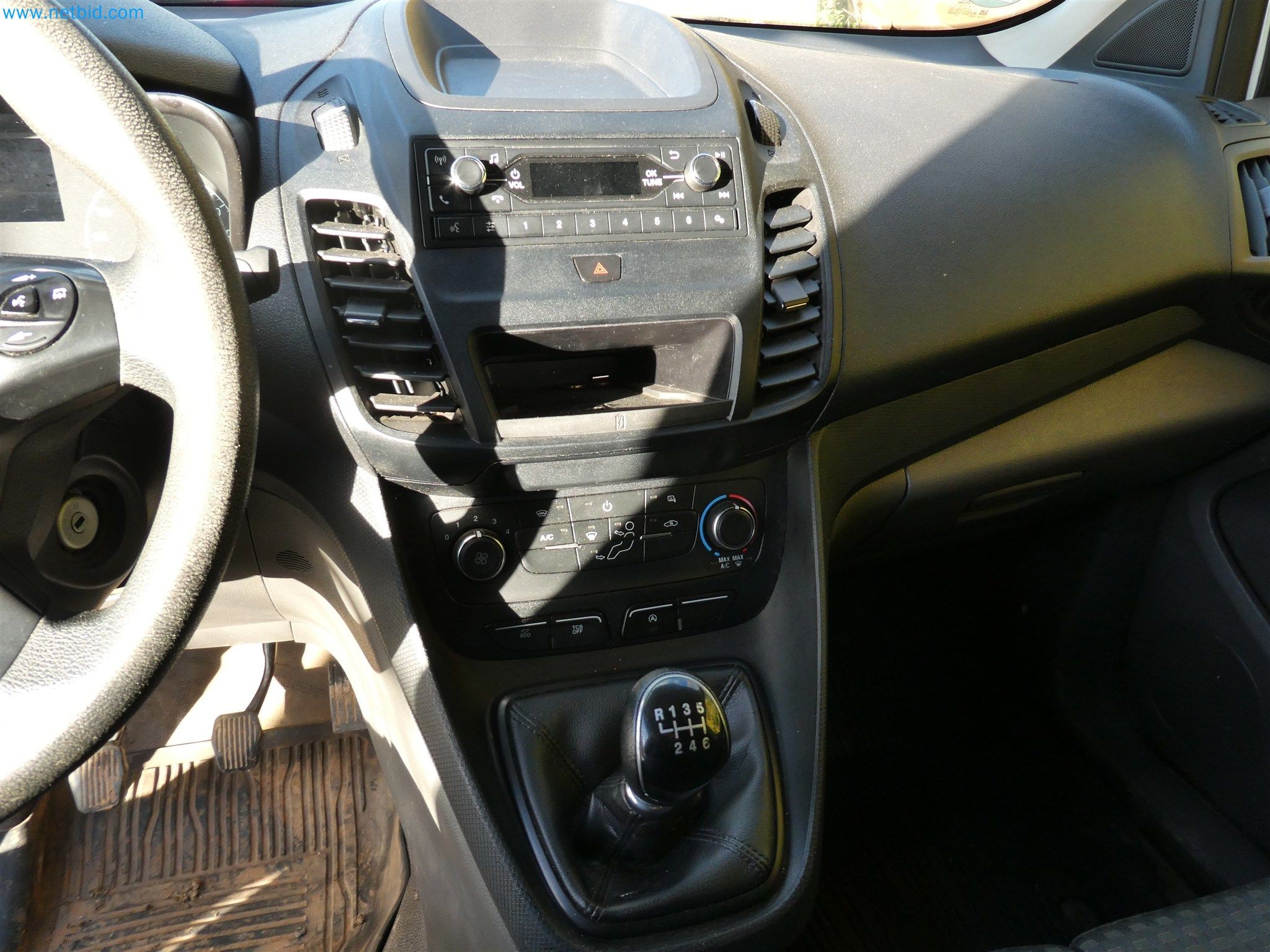 Equipamento operacional e de escritório de um serviço de eliminação de engenhos explosivos-9