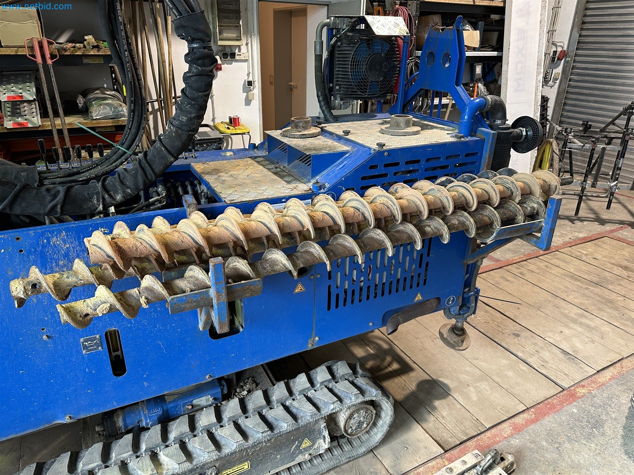 Equipamiento operativo y de oficina de un servicio de desactivación de explosivos-13