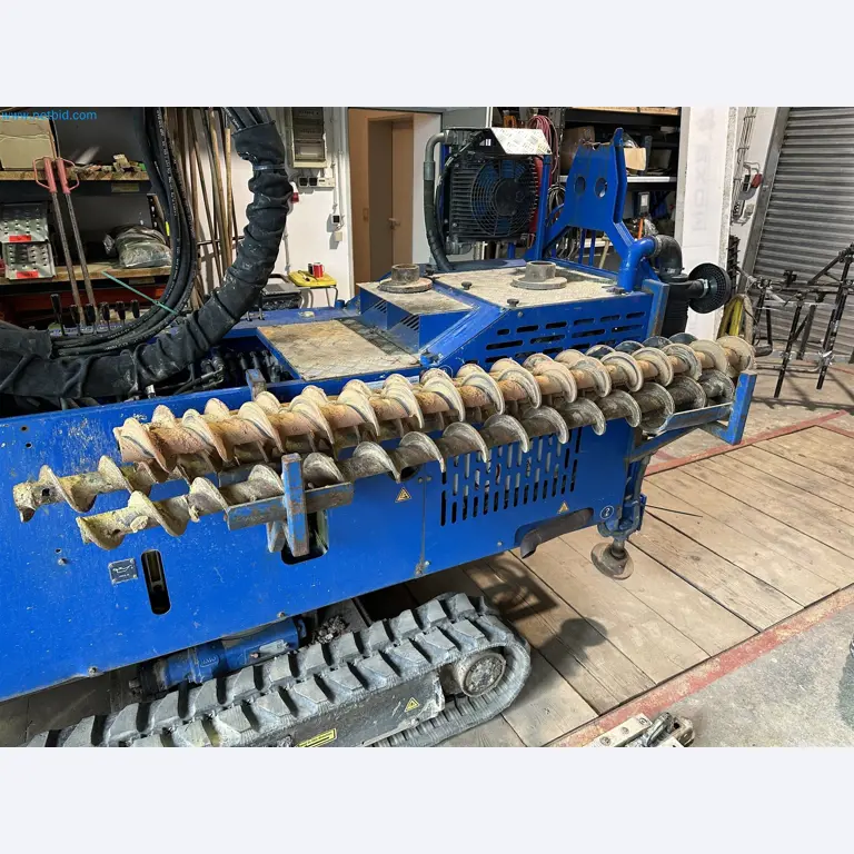 Equipamiento operativo y de oficina de un servicio de desactivación de explosivos-13