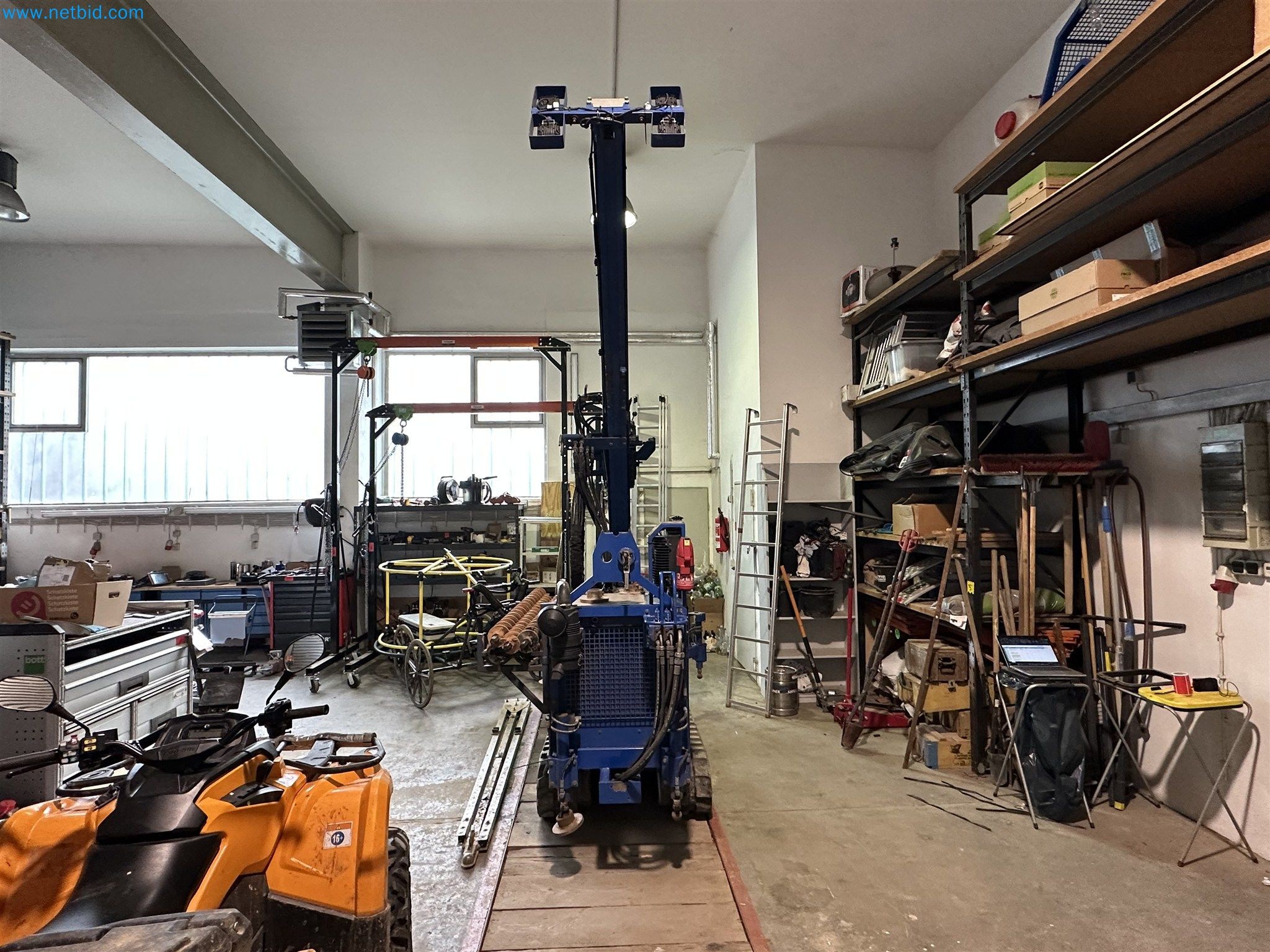 Equipamiento operativo y de oficina de un servicio de desactivación de explosivos-16