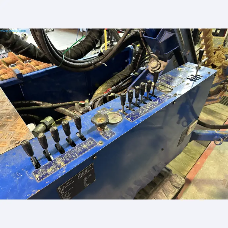 Equipamiento operativo y de oficina de un servicio de desactivación de explosivos-17