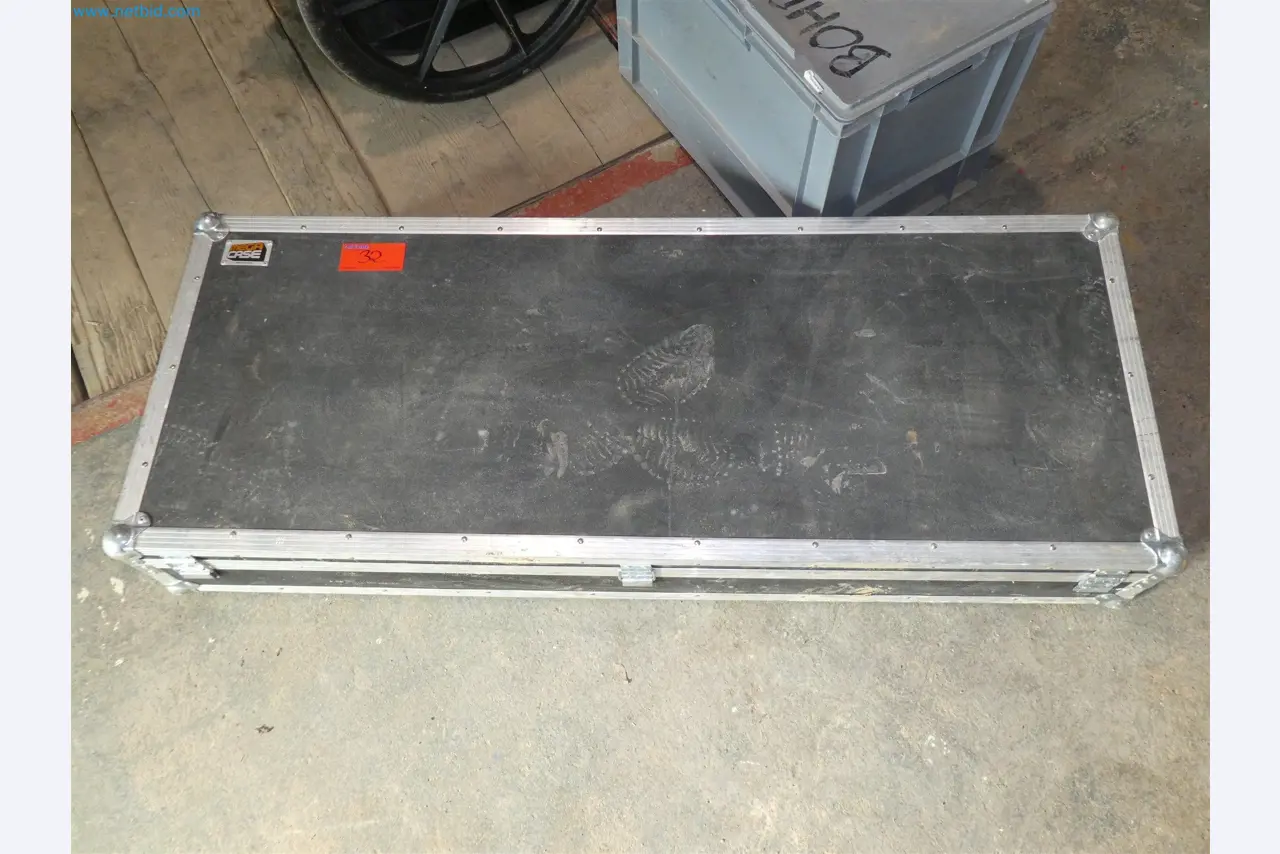 Equipamento operacional e de escritório de um serviço de eliminação de engenhos explosivos-2