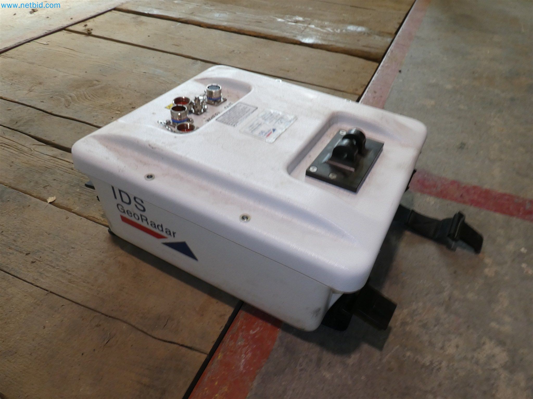 Equipamento operacional e de escritório de um serviço de eliminação de engenhos explosivos-7