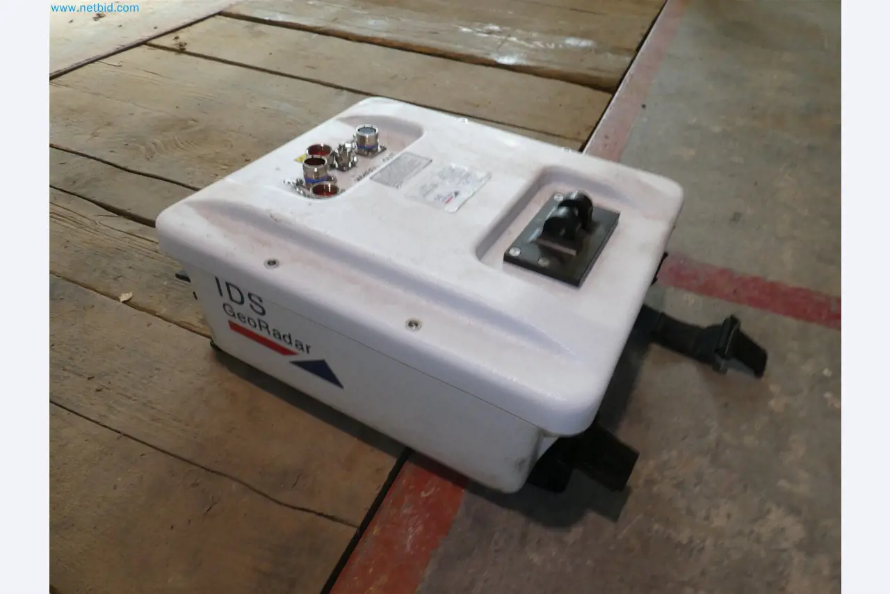 Equipamento operacional e de escritório de um serviço de eliminação de engenhos explosivos-7