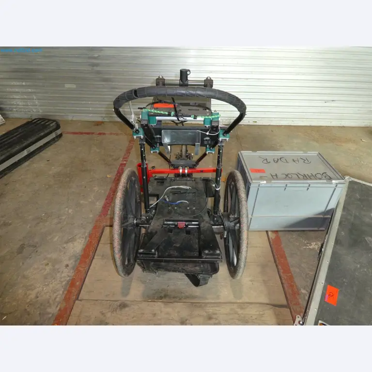 Equipamento operacional e de escritório de um serviço de eliminação de engenhos explosivos-9