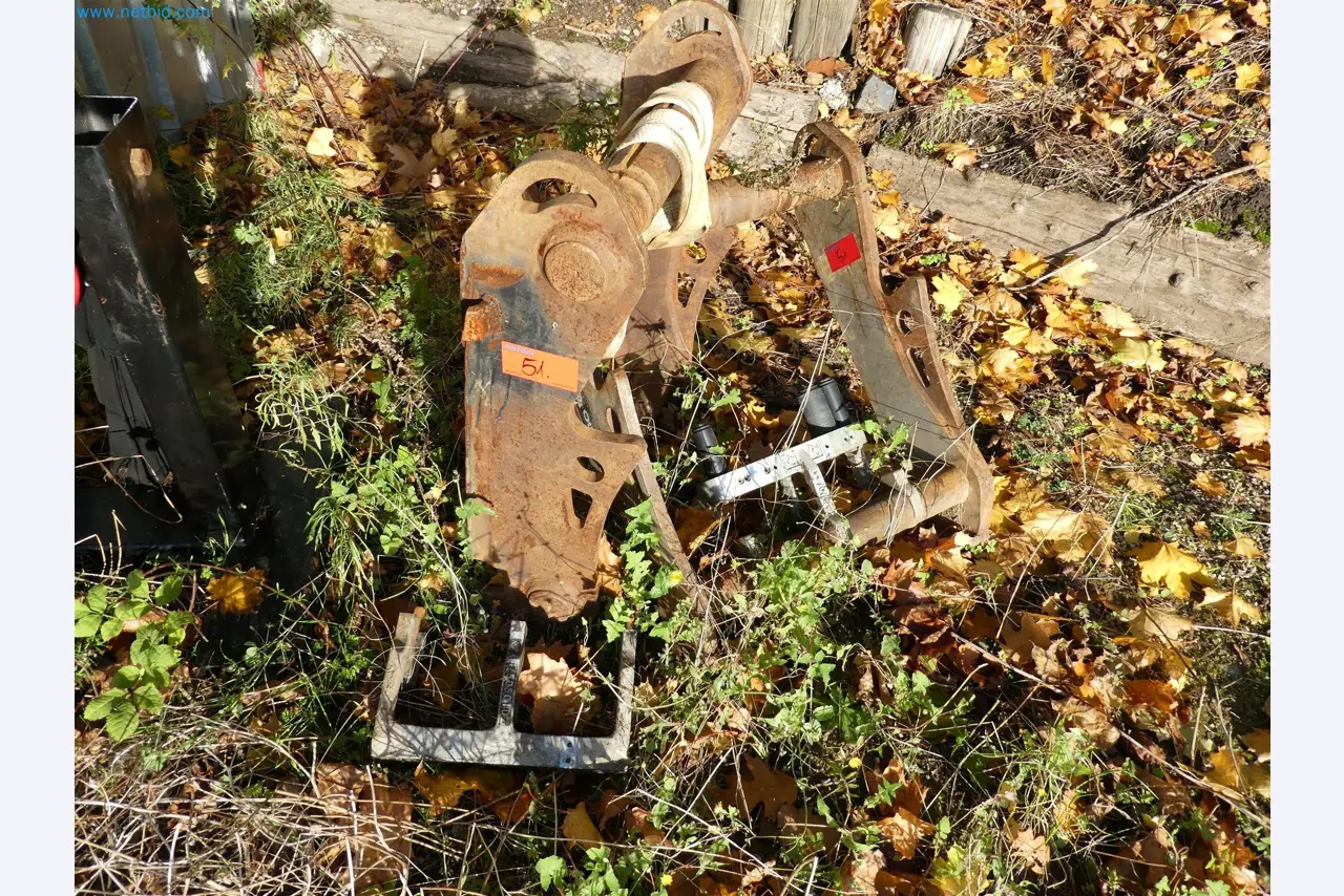 Operating and office equipment of an explosive ordnance disposal service-10