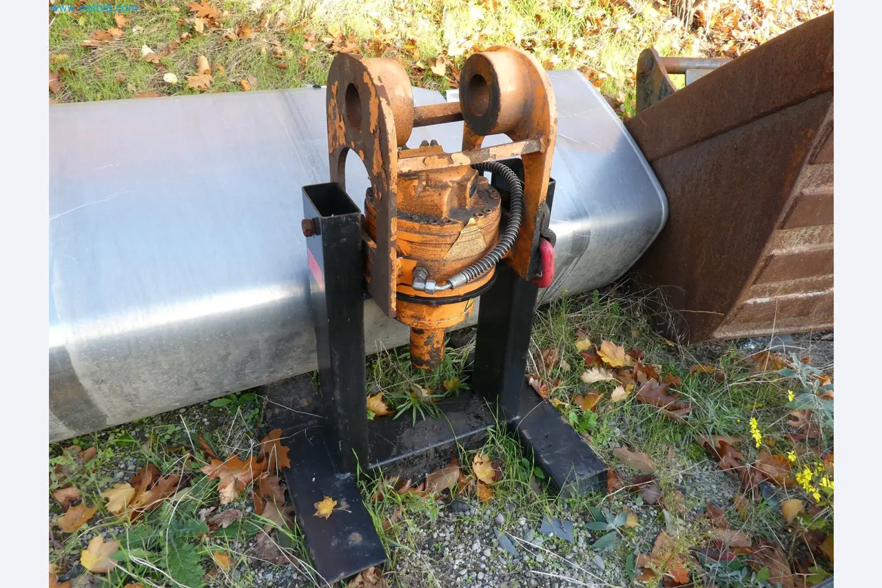 Operating and office equipment of an explosive ordnance disposal service-1