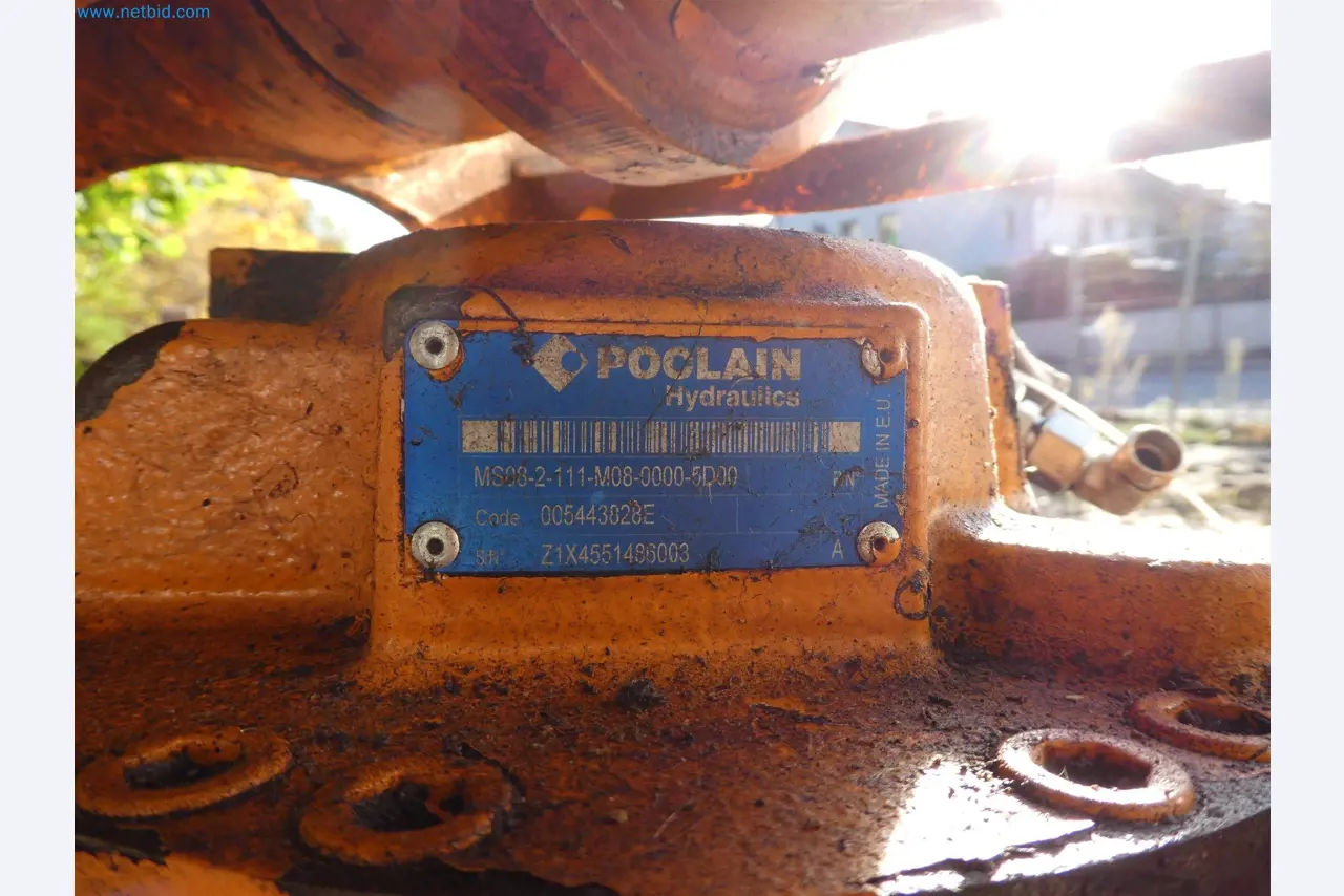 Operating and office equipment of an explosive ordnance disposal service-9