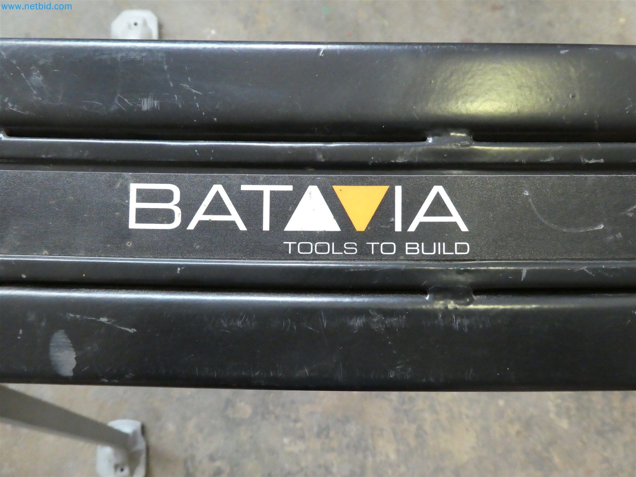 Equipamiento operativo y de oficina de un servicio de desactivación de explosivos-2