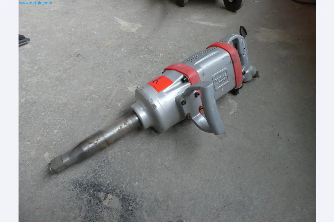 Equipamento operacional e de escritório de um serviço de eliminação de engenhos explosivos-1