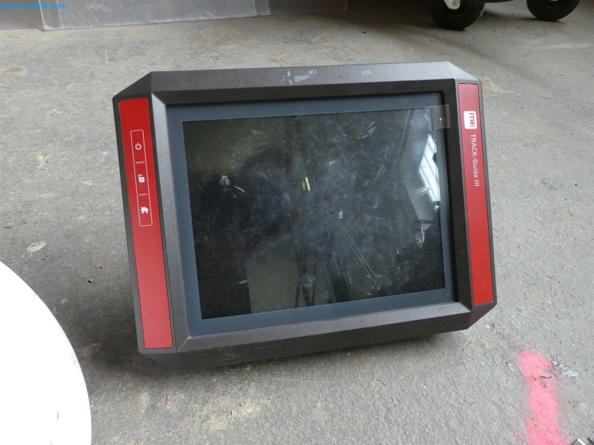 Equipamento operacional e de escritório de um serviço de eliminação de engenhos explosivos-2