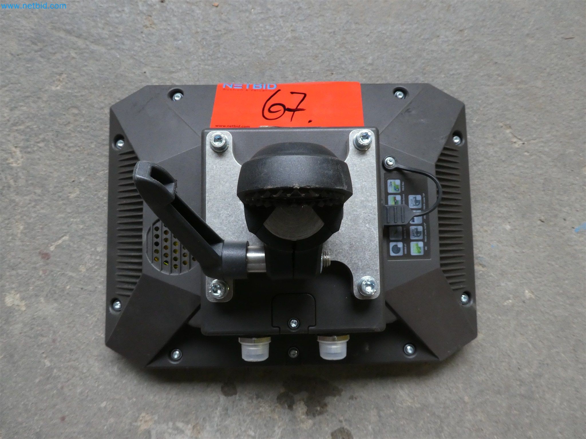 Equipamento operacional e de escritório de um serviço de eliminação de engenhos explosivos-3