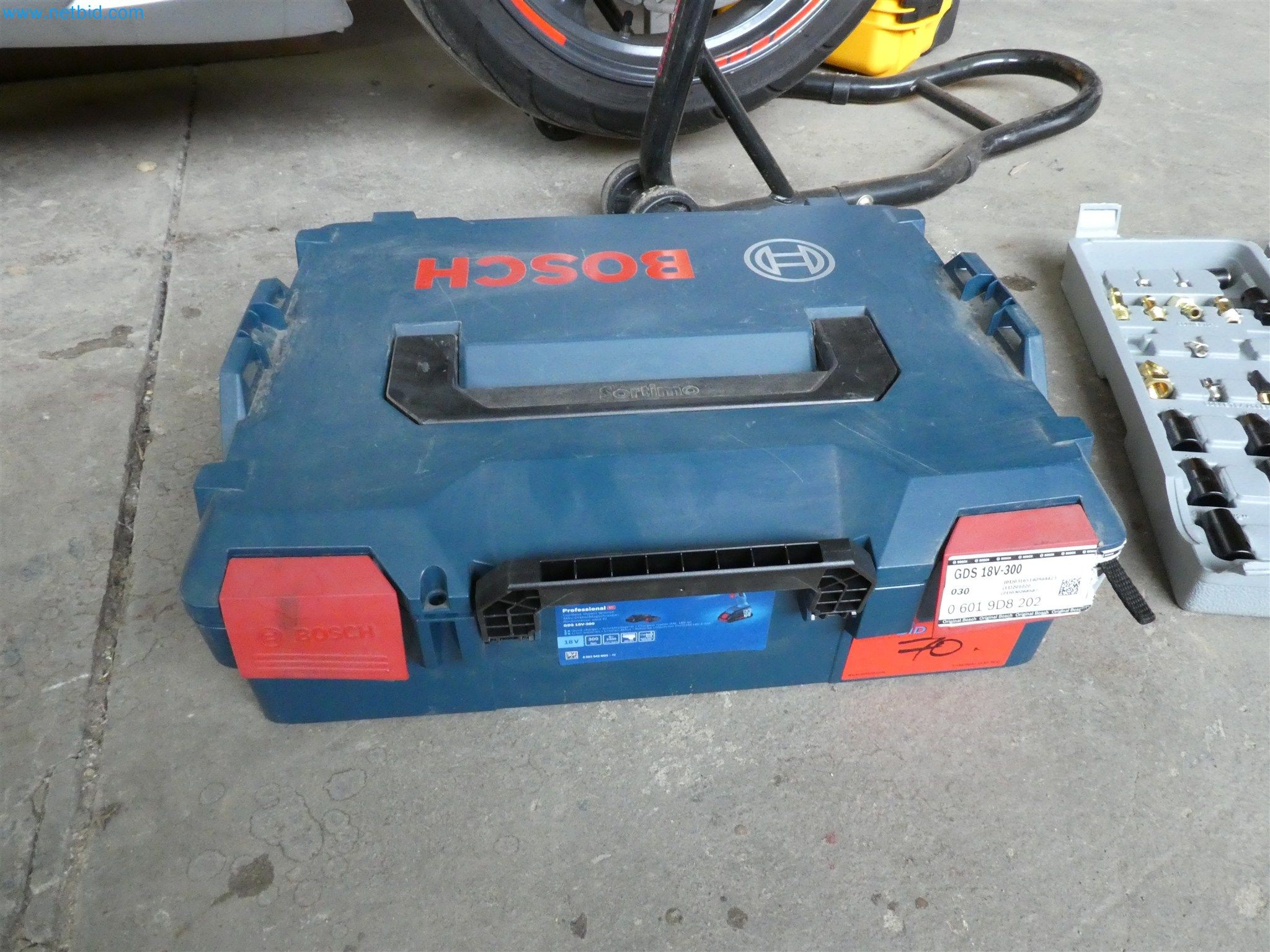 Equipamiento operativo y de oficina de un servicio de desactivación de explosivos-1