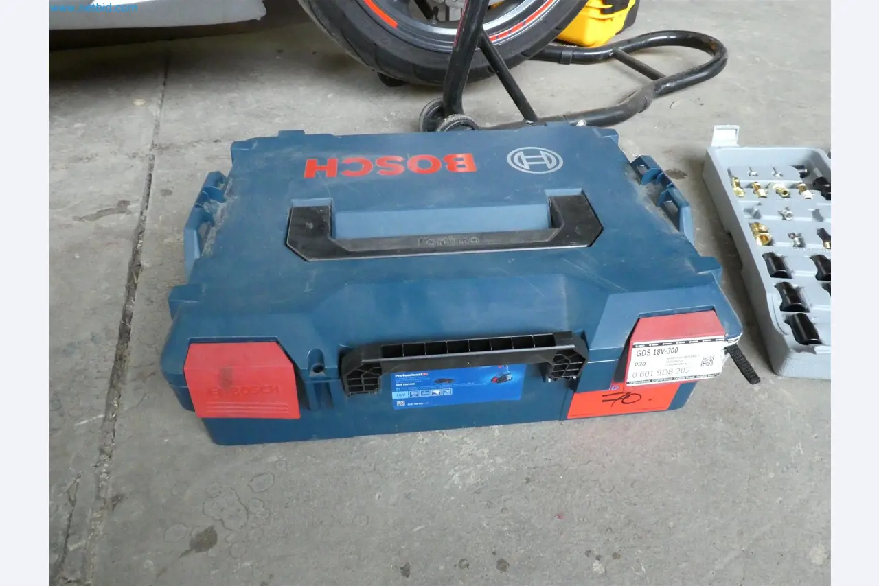 Equipamiento operativo y de oficina de un servicio de desactivación de explosivos-1