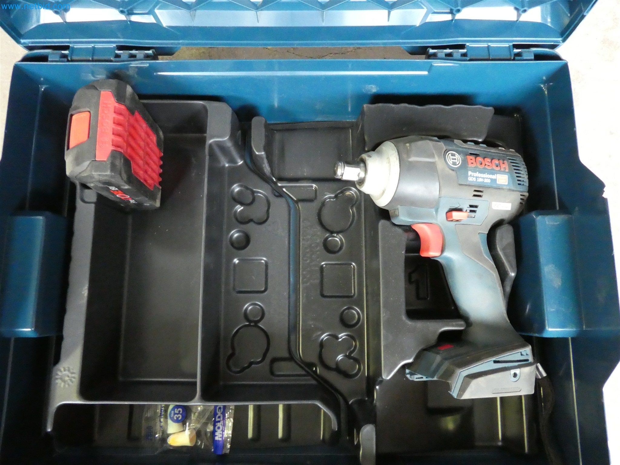 Equipamiento operativo y de oficina de un servicio de desactivación de explosivos-3