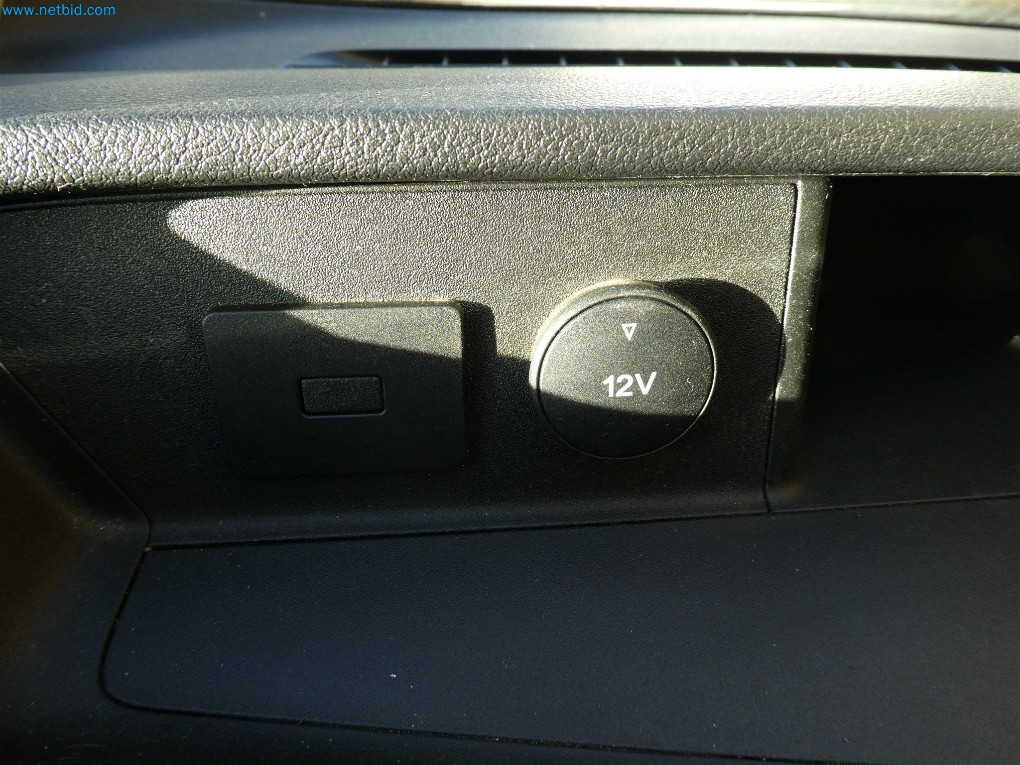 Equipamento operacional e de escritório de um serviço de eliminação de engenhos explosivos-13