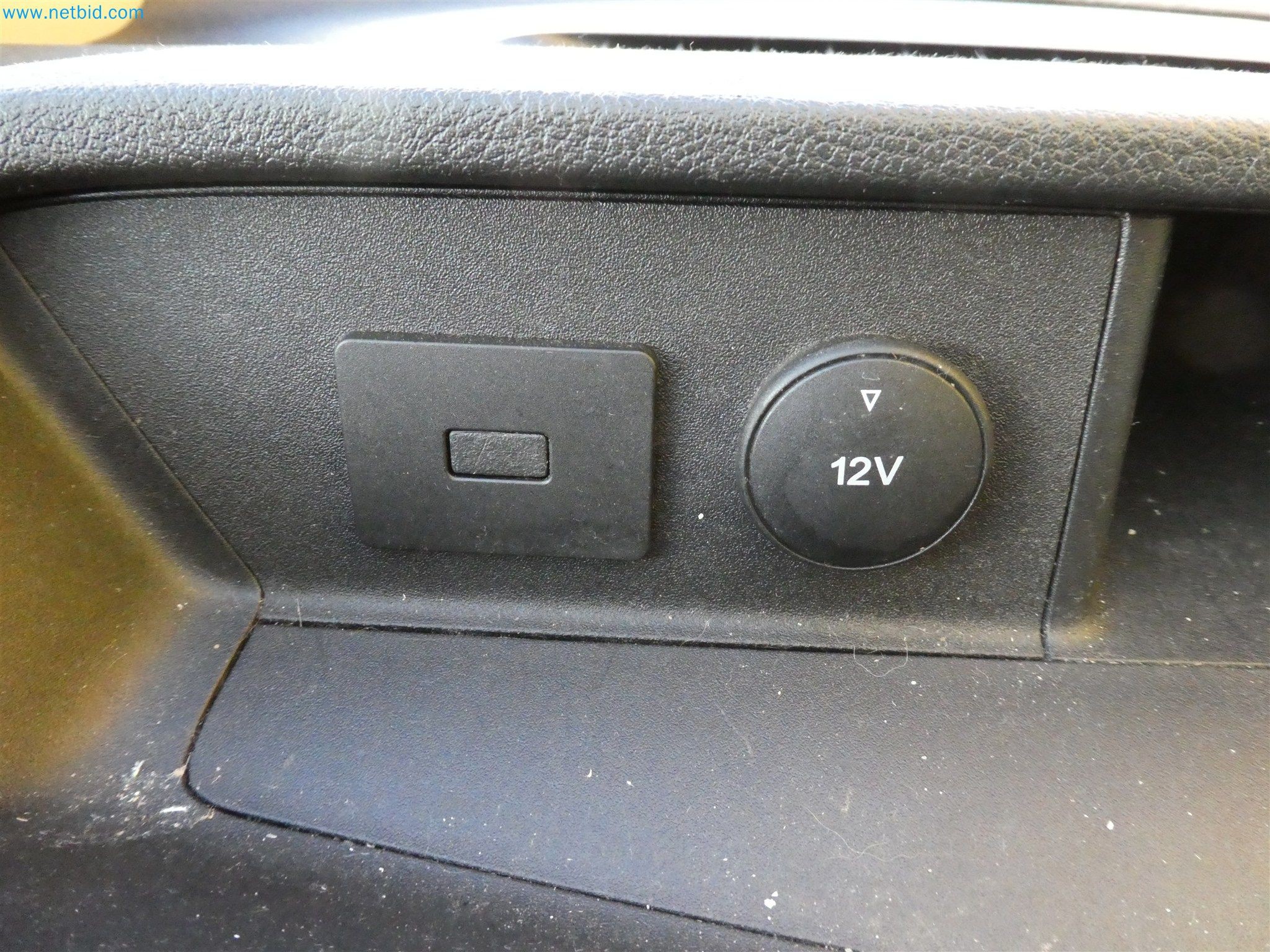 Equipamento operacional e de escritório de um serviço de eliminação de engenhos explosivos-8