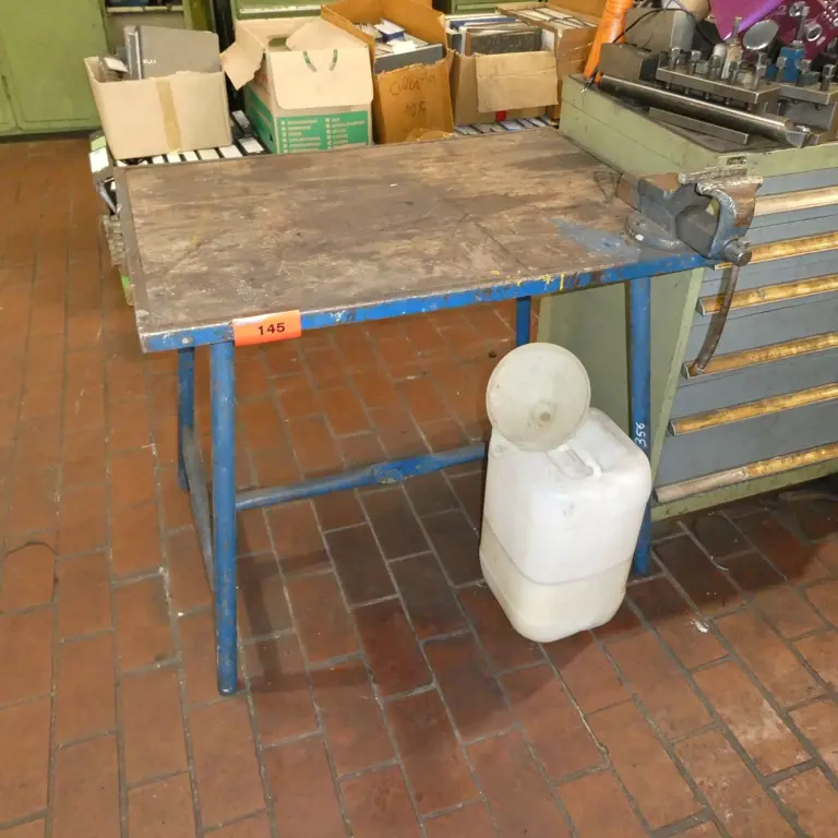 Folding workbench