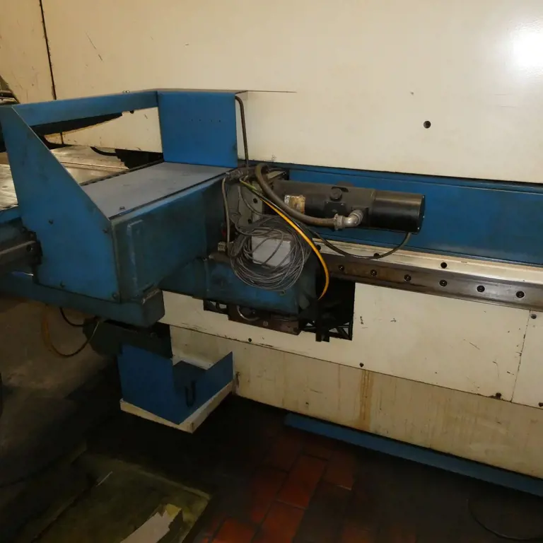 Ponsmachine Trumpf TruMatic 235