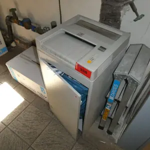 Apparaat voor vloerreiniging Lux Uniprof 240