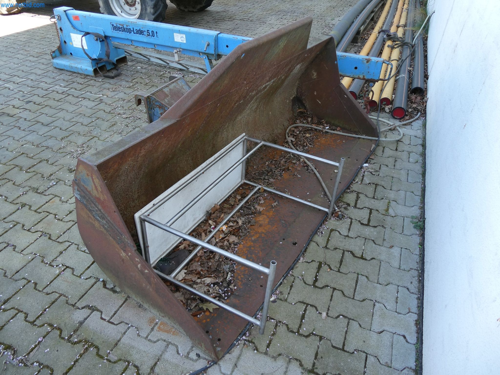 Stavba přístrojů a nádrží, kovové konstrukce, zámečnictví, stavba potrubí, montáže-3