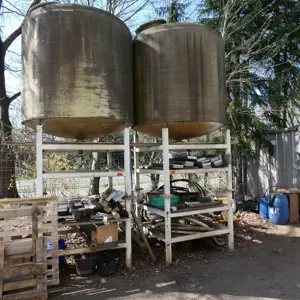 2 Kunststof watertanks
