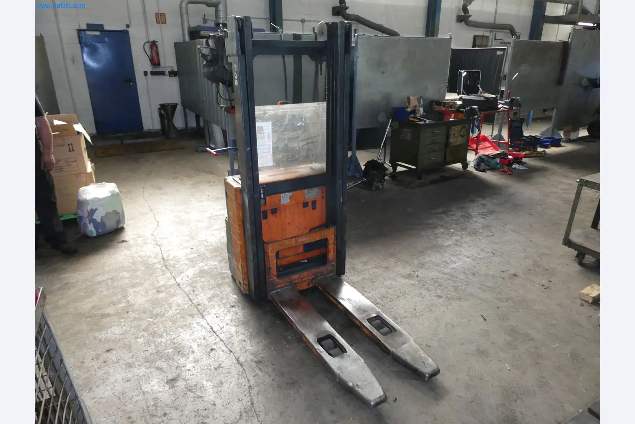 Budowa aparatury i zbiorników, konstrukcje metalowe, ślusarstwo, budowa rurociągów, montaż-3