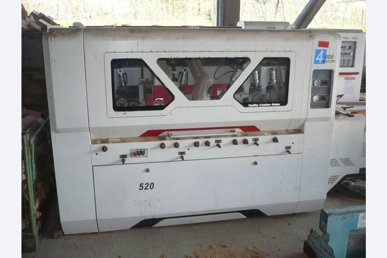 Travail du bois, technique de sciage et de menuiserie, fabrication de bois de chauffage-1