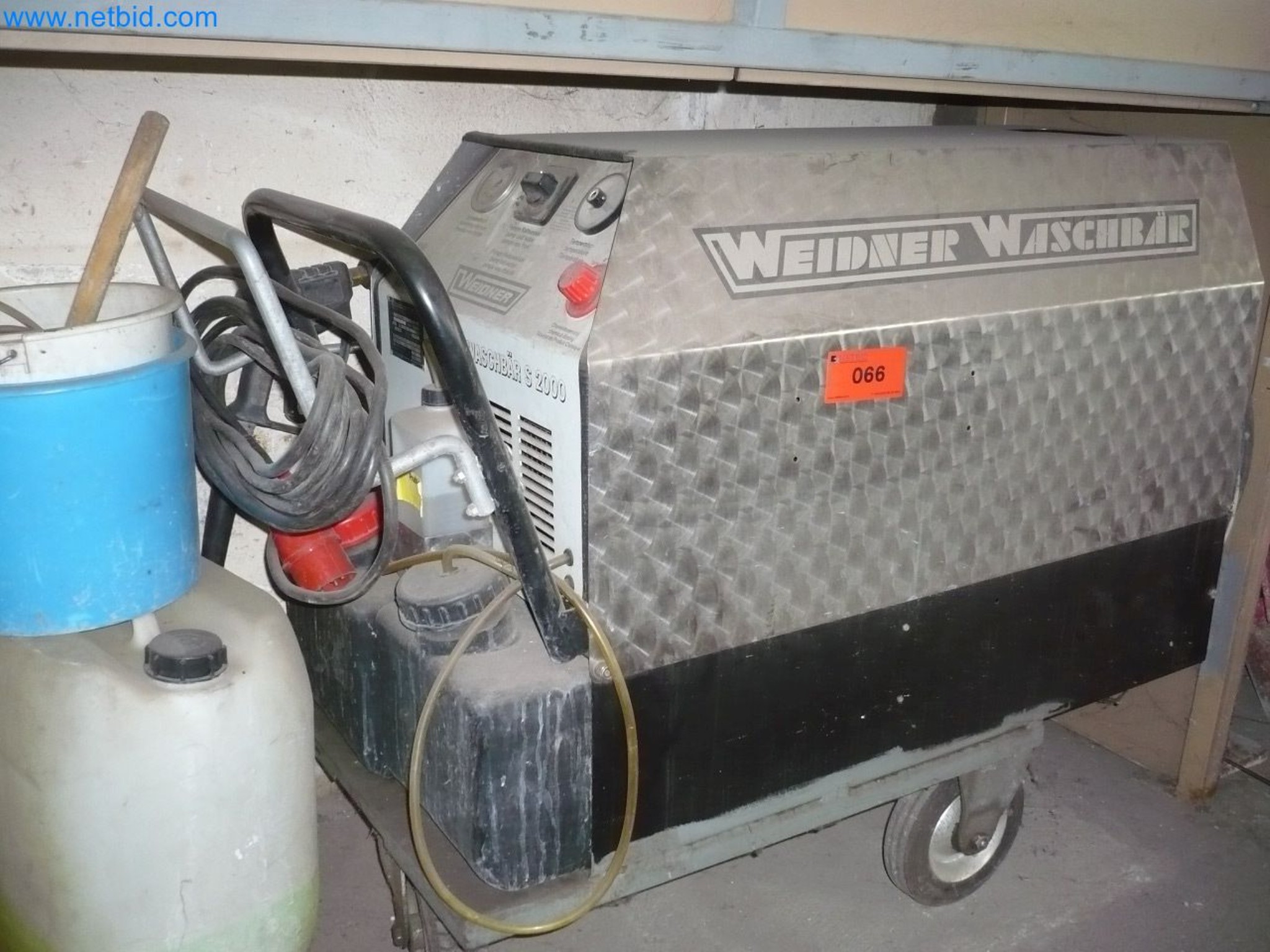 Máquinas para trabajos de metalistería, soldadura, forja y montaje-1