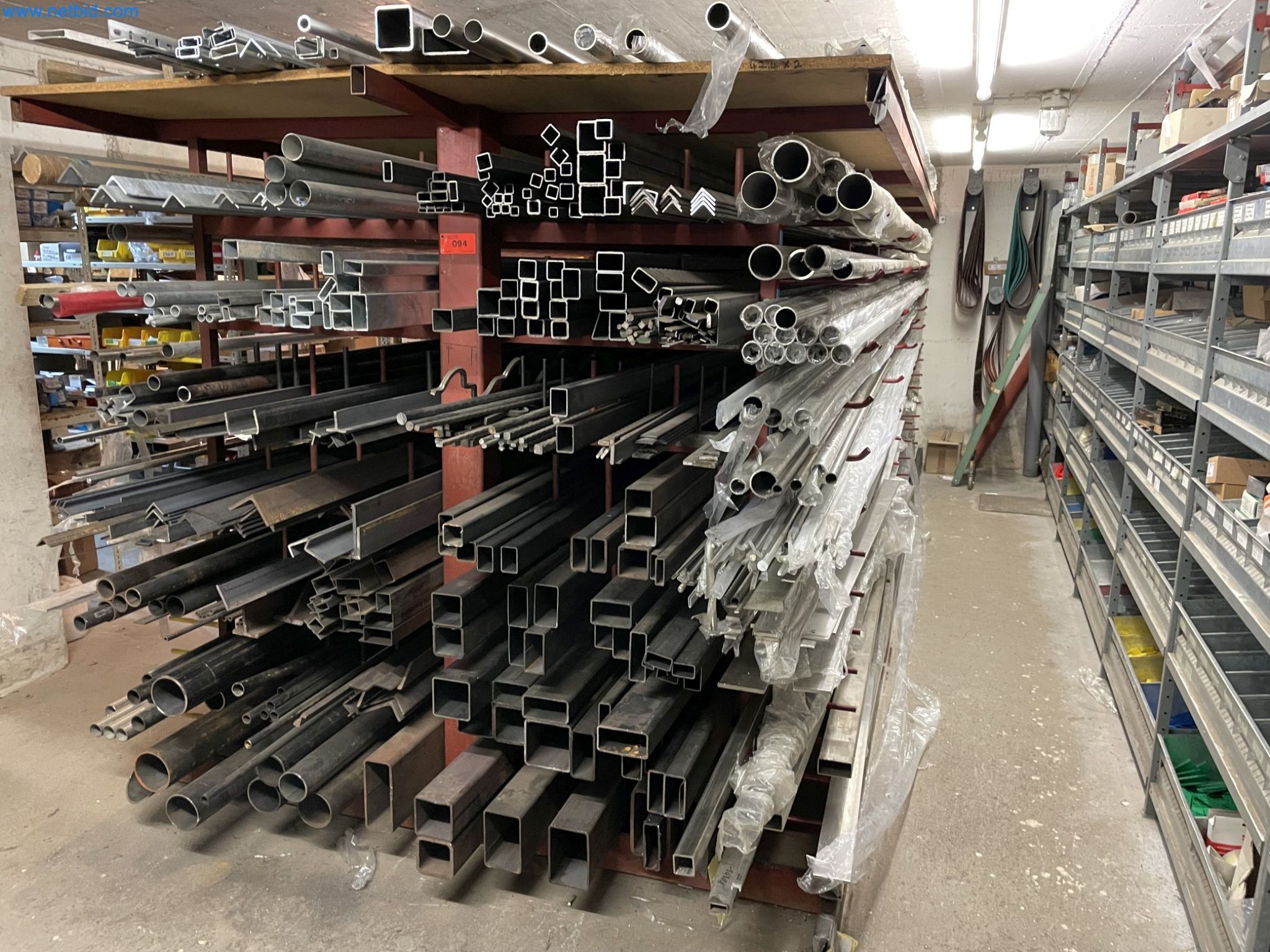 Máquinas para trabajos de metalistería, soldadura, forja y montaje-1