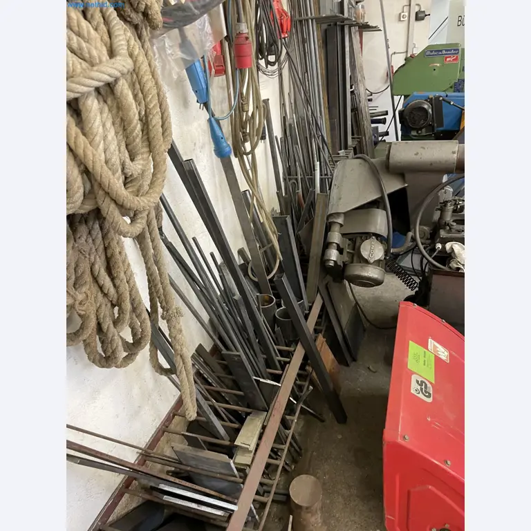 Machines du secteur du travail des métaux, du soudage, du forgeage et des travaux d´assemblage-4