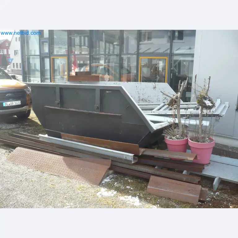 Stroje pro obrábění kovů, svařování, kování a montážní práce-4